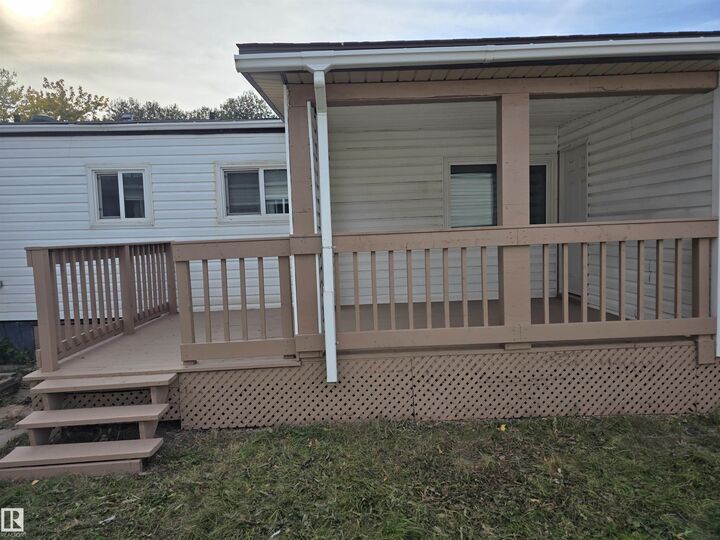 Property Photo:  29 Ridgeway Drive NW  AB T6P 1G4 