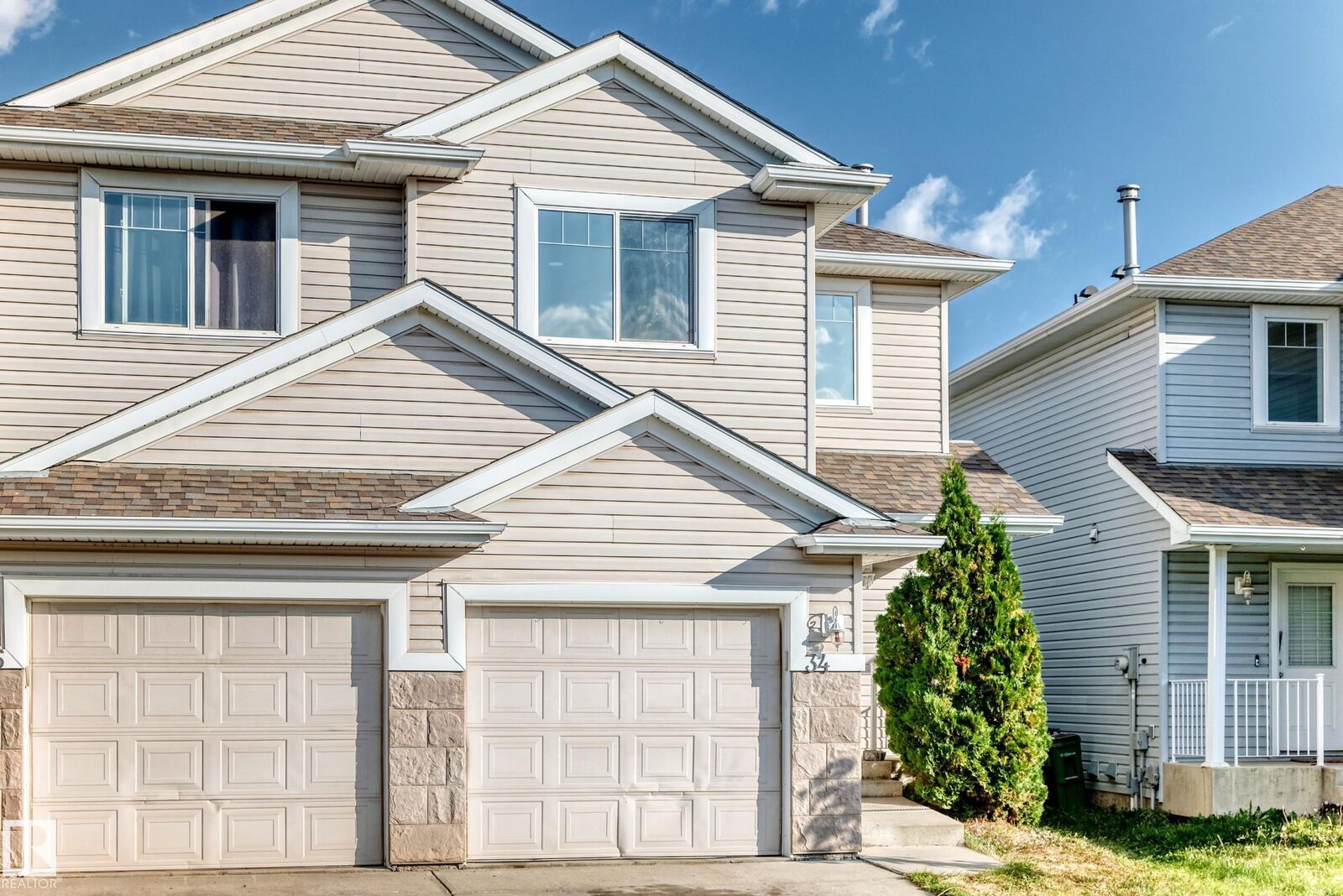 Property Photo:  2021 Grantham Crest NW 34  AB T5T 6V7 