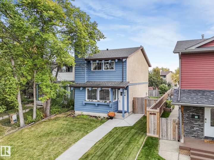 Photo de la propriété:  3515 42 Avenue NW  AB T6L 5C7 