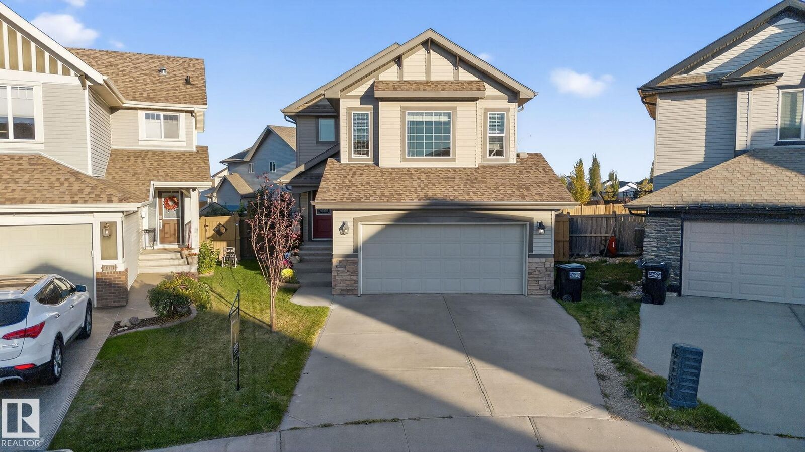 Property Photo:  16713 58A Street NW  AB T5Y 0K7 