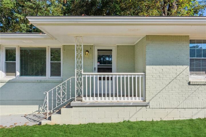 Property Photo:  3260 Glenco Drive  GA 30032 