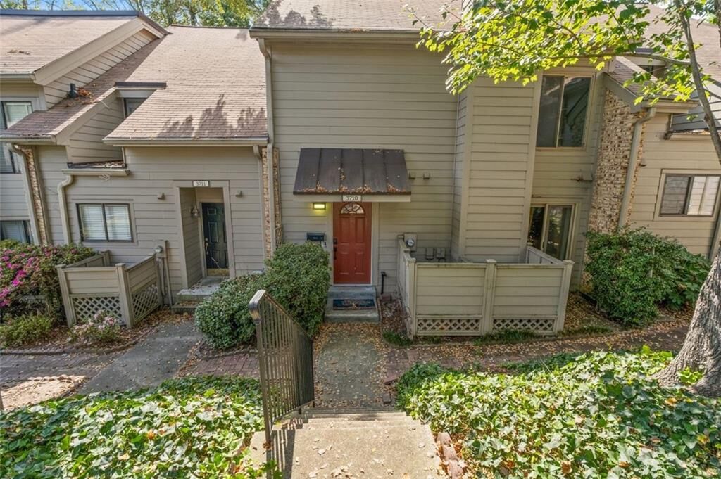 Property Photo: 3710 Stonewall Circle SE GA 30339