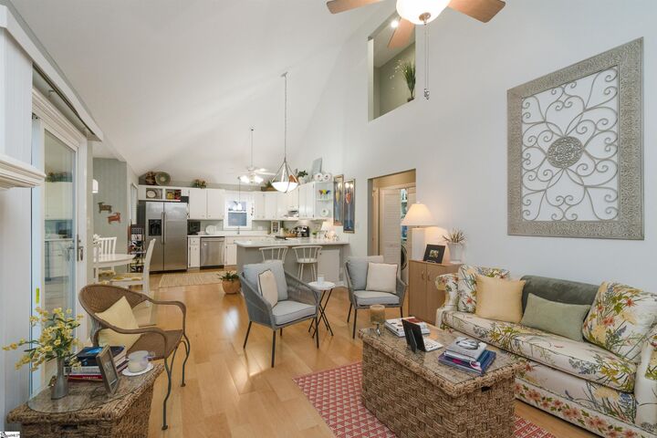 Property Photo:  23 Woodbine Court  SC 29307 