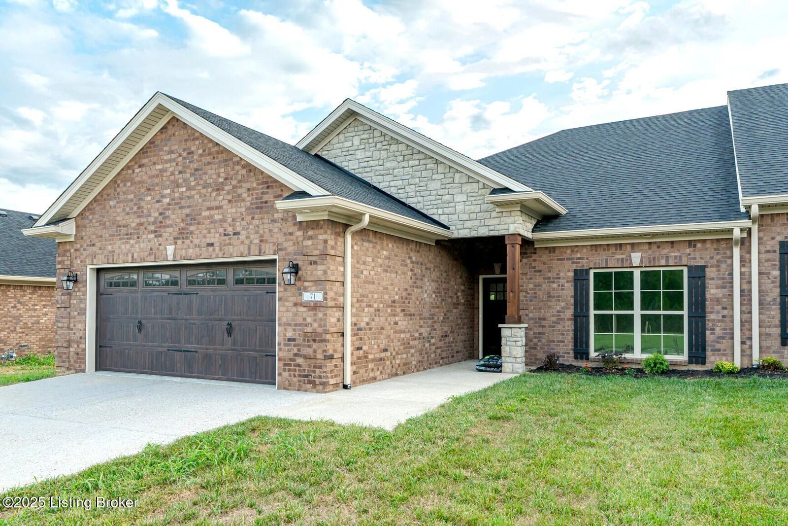 Property Photo: 85 Cherokee Dr KY 40065