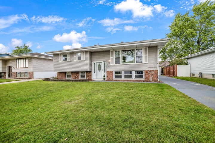 824 Polk Avenue  Dyer IN 46311 photo