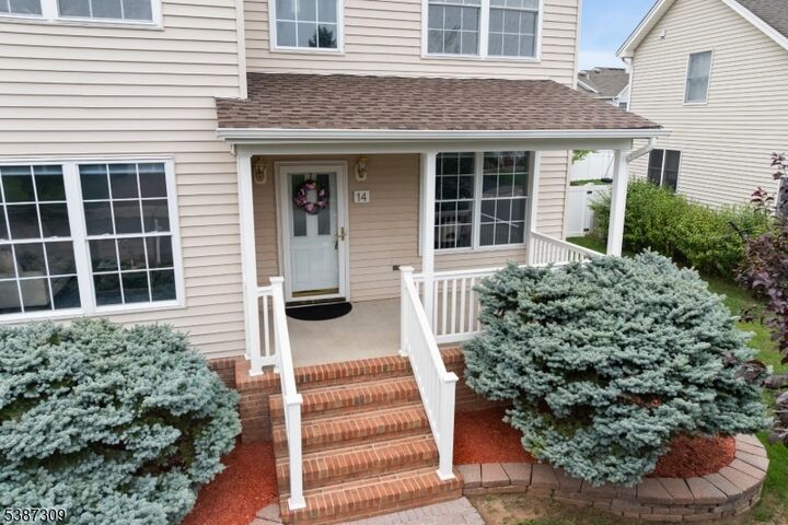 Property Photo:  14 Runyon St  NJ 08844 