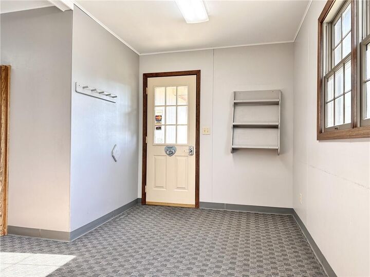 Property Photo: 152 E 8th Street MO 64683
