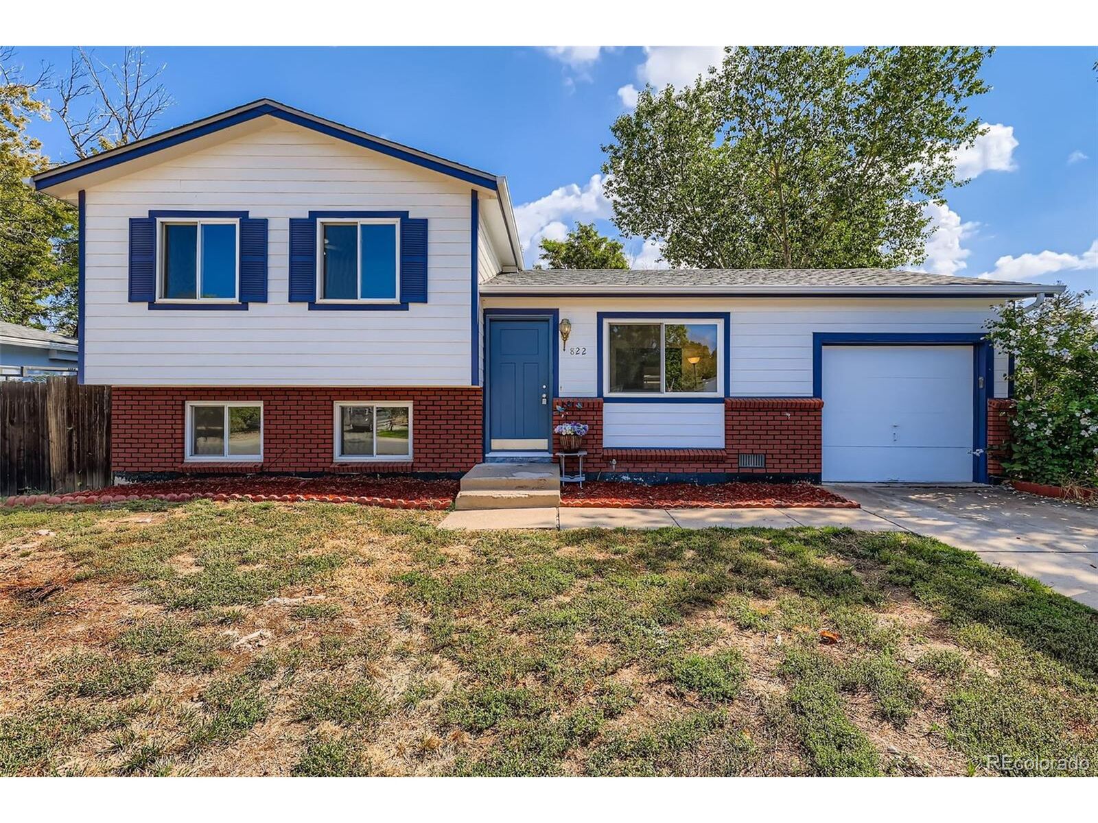 Property Photo:  822 S Macon Way  CO 80012 