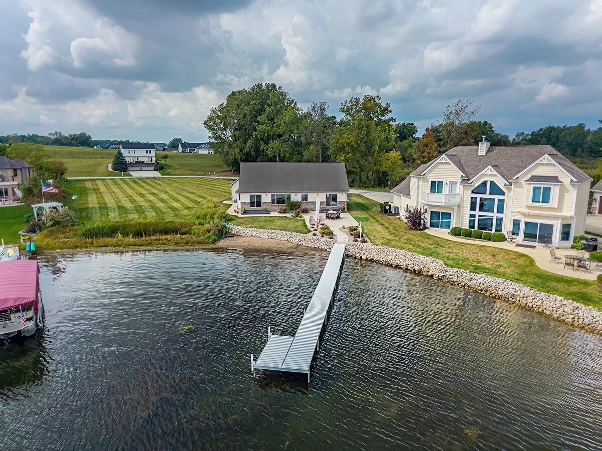 Property Photo: 200 Lane 280aa Hamilton Lk IN 46742