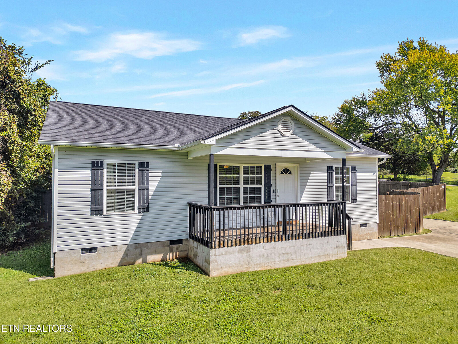 Property Photo:  5406 Tillery Rd  TN 37912 