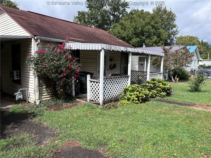 Property Photo:  5223 Raven Drive  WV 25306