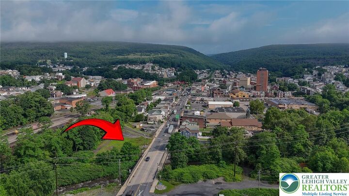 240 Center Street  Tamaqua Borough PA 18252 photo