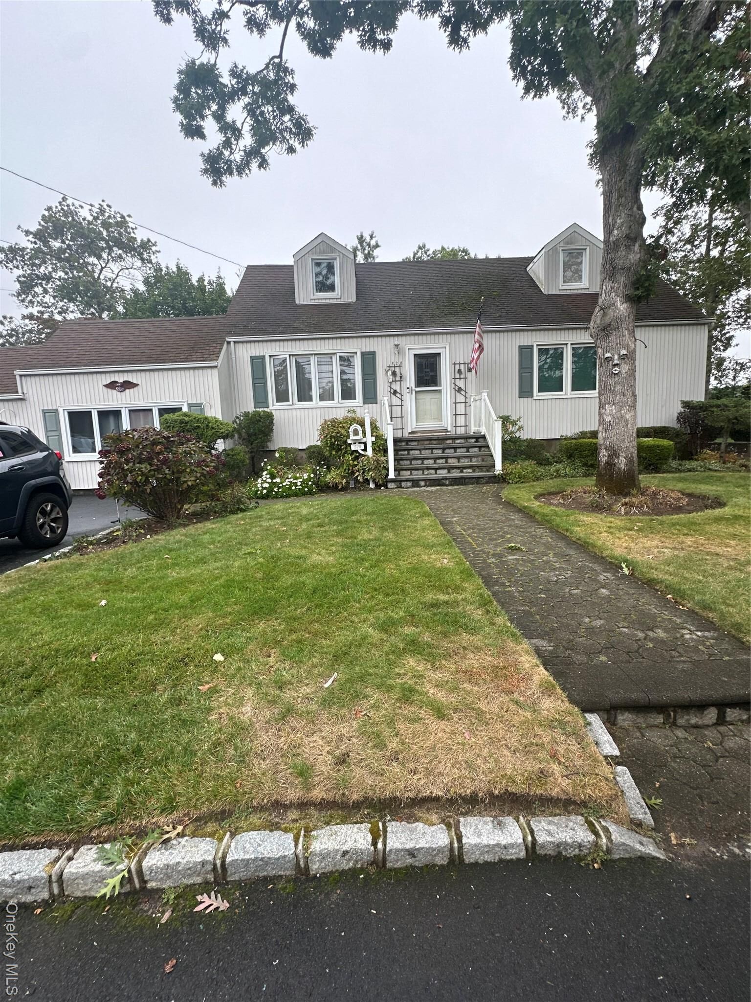 Property Photo:  528 N Broome Avenue  NY 11757 