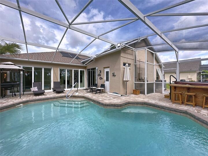 Property Photo:  1646 Dunes Court  FL 33844 