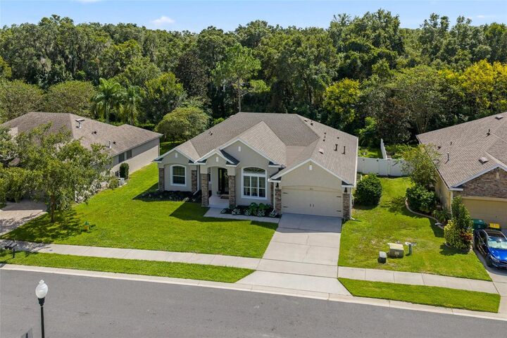 Property Photo:  326 Crystal Pond Avenue  FL 32720 
