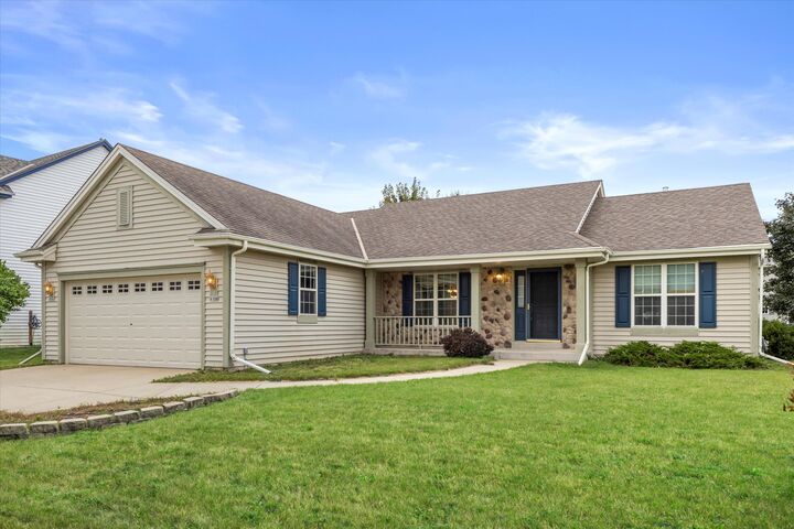 4106 Stillwater Cir  Waukesha WI 53189 photo