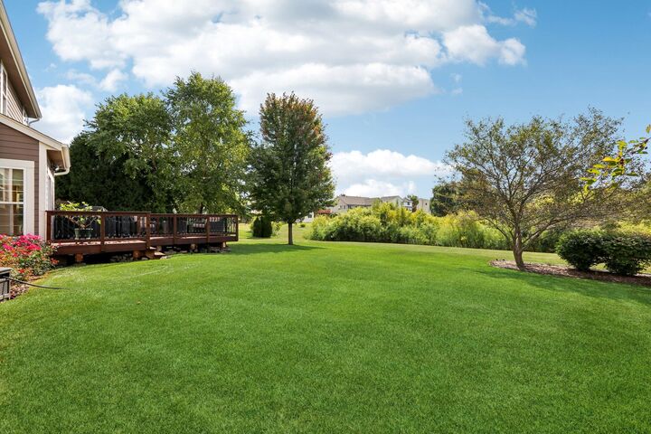 Property Photo:  4923 W Devinshire Dr  WI 53132 