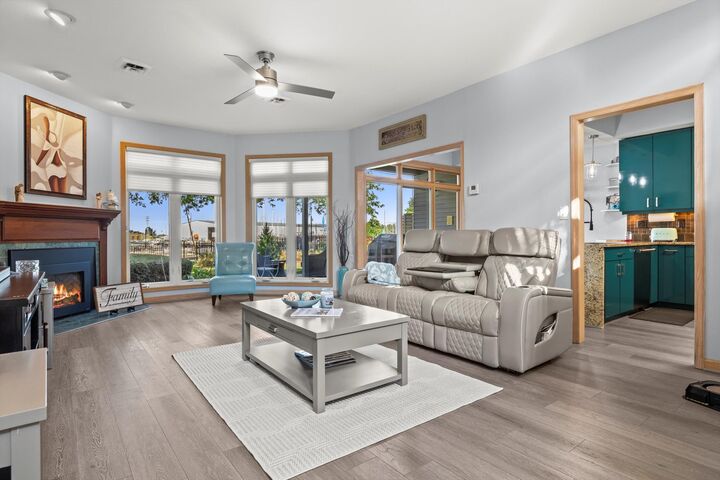 Property Photo:  68 Harborview Dr 68  WI 53403 