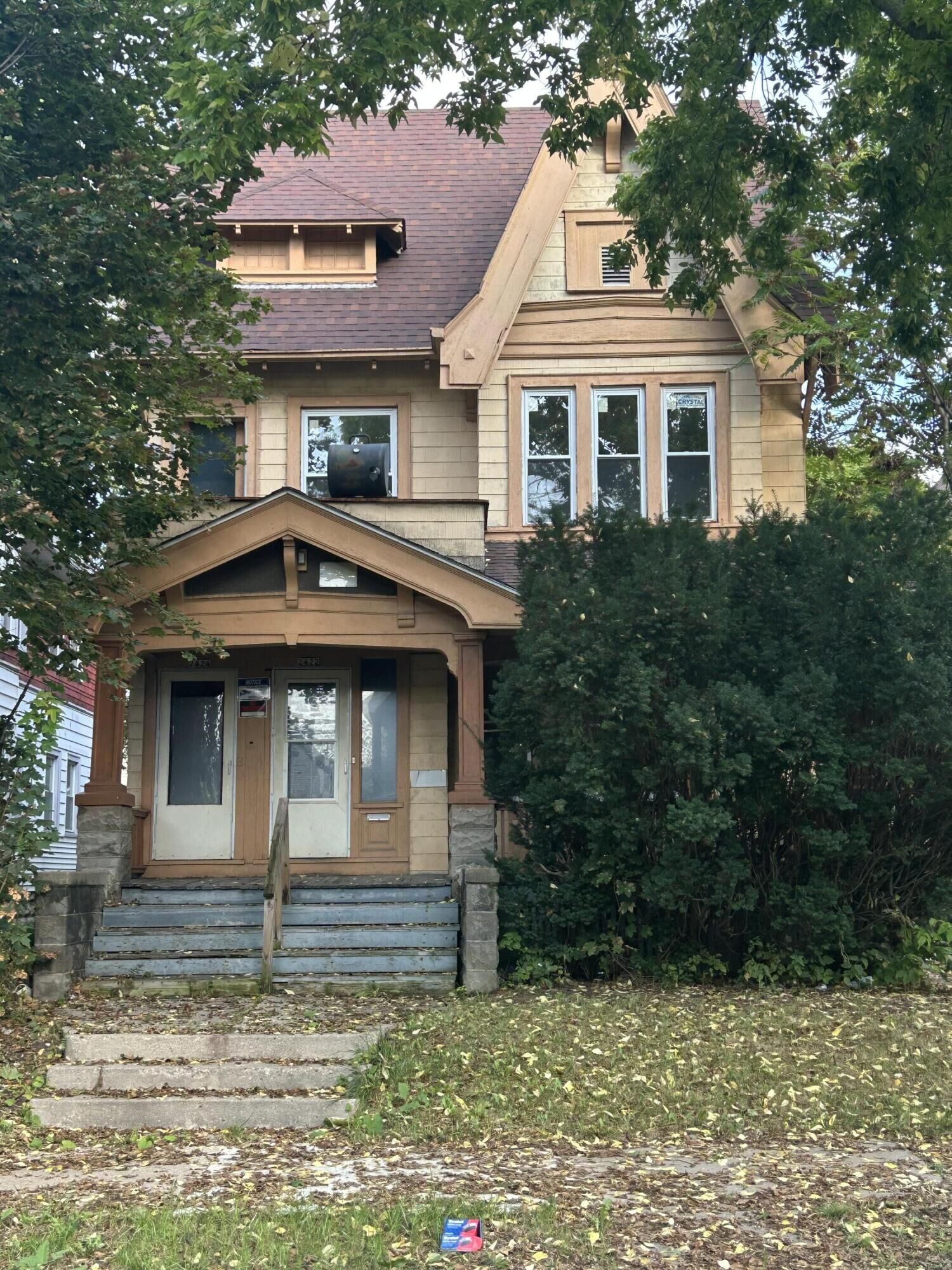 Property Photo:  2422 N 40th St 2424  WI 53210 