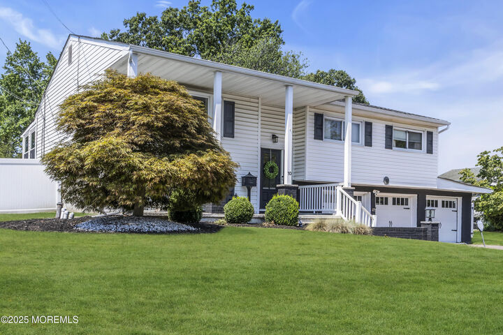 Property Photo:  10 Linda Circle  NJ 07747 
