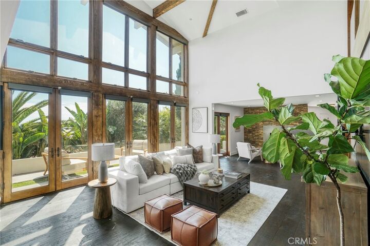 Property Photo:  30679 Palos Verdes Drive E  CA 90275 