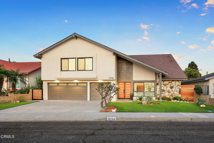 15722 Dawson Lane  Huntington Beach CA 92647 photo