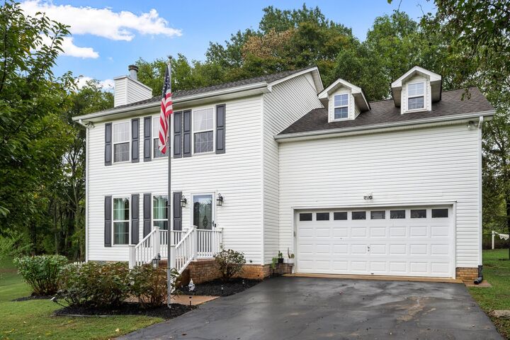 627 Blue Ridge Dr  Columbia TN 38401 photo