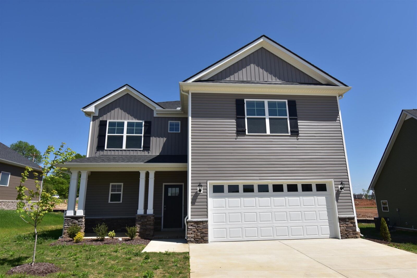 Property Photo:  105 E Coker Way  TN 37174 