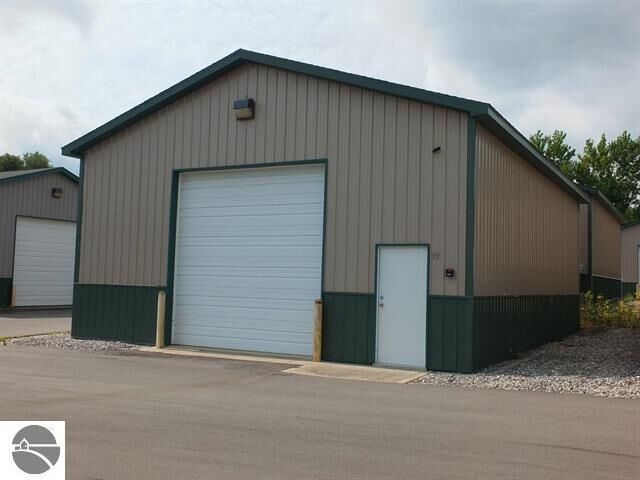 Property Photo: 1400 McGregor Way MI 49637