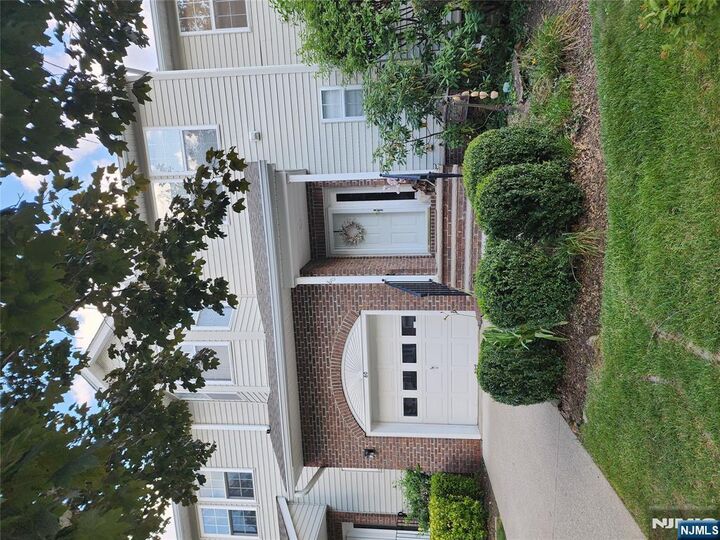 Property Photo: 60 Rockcreek Terrace NJ 07457