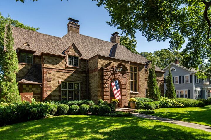 Property Photo:  4831 Sheridan Avenue S  MN 55410 