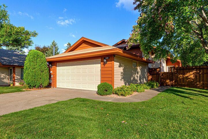 Property Photo:  5328 Emerald Way  MN 55124 