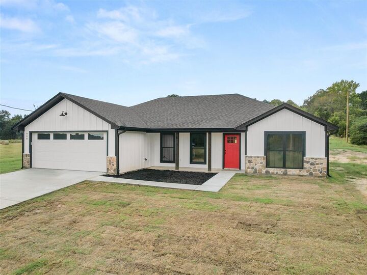 Property Photo: 808 Pr 3168 Road TX 75645