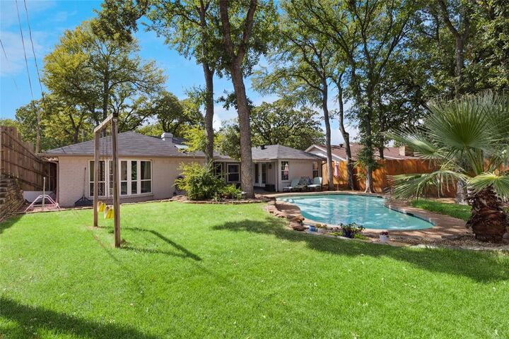 Property Photo: 7404 Forrest Lane TX 76182