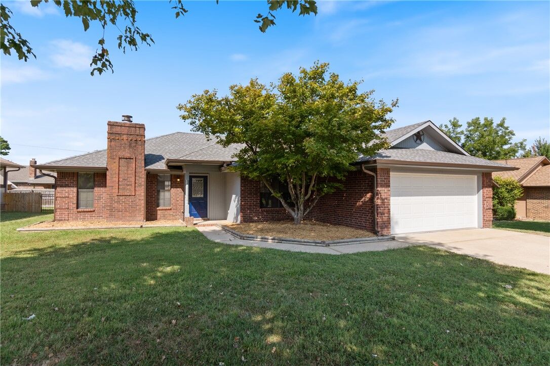 Property Photo: 1700 S 22nd Street AR 72758