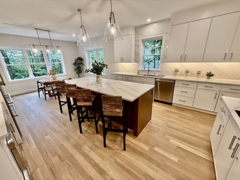 Property Photo: 14 Benjamin Rd MA 02421