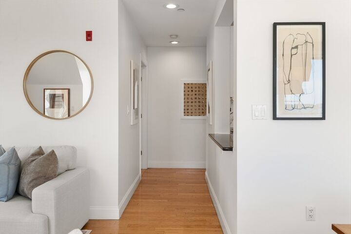 Property Photo:  73 Chelsea St 401  MA 02129 