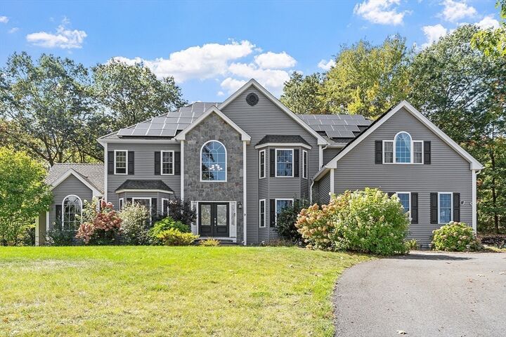 Property Photo:  9 Winter Hill Rd  MA 01462 