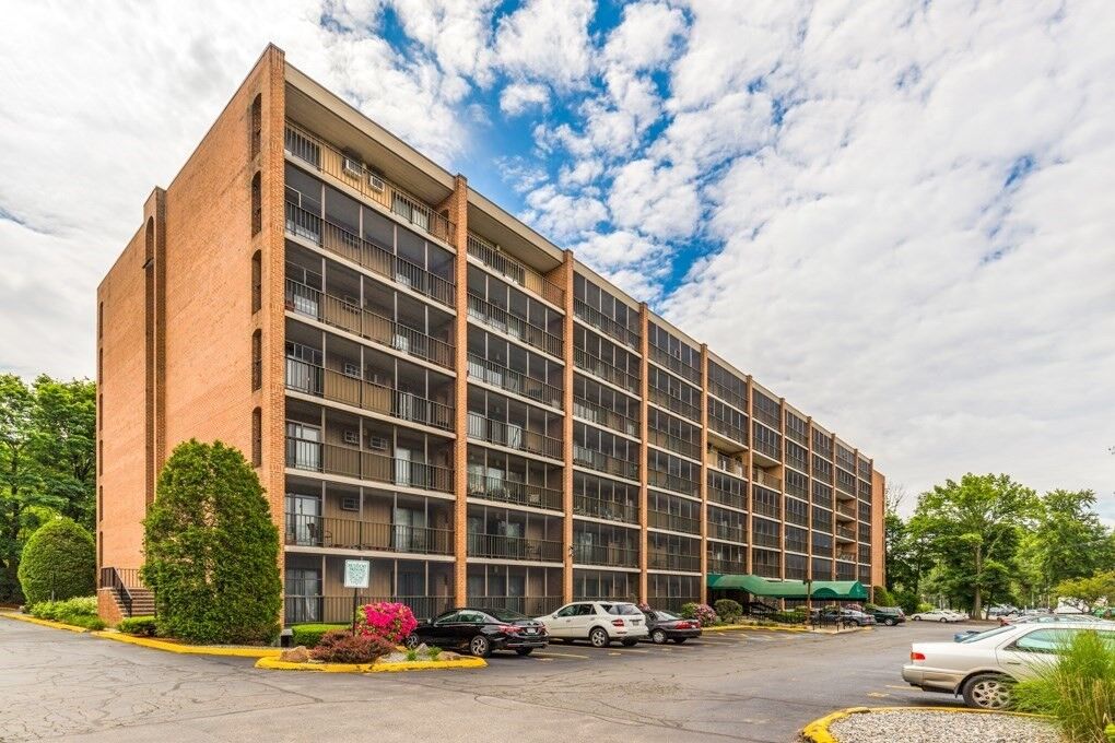 Property Photo:  235 Winthrop St 1111  MA 02155 