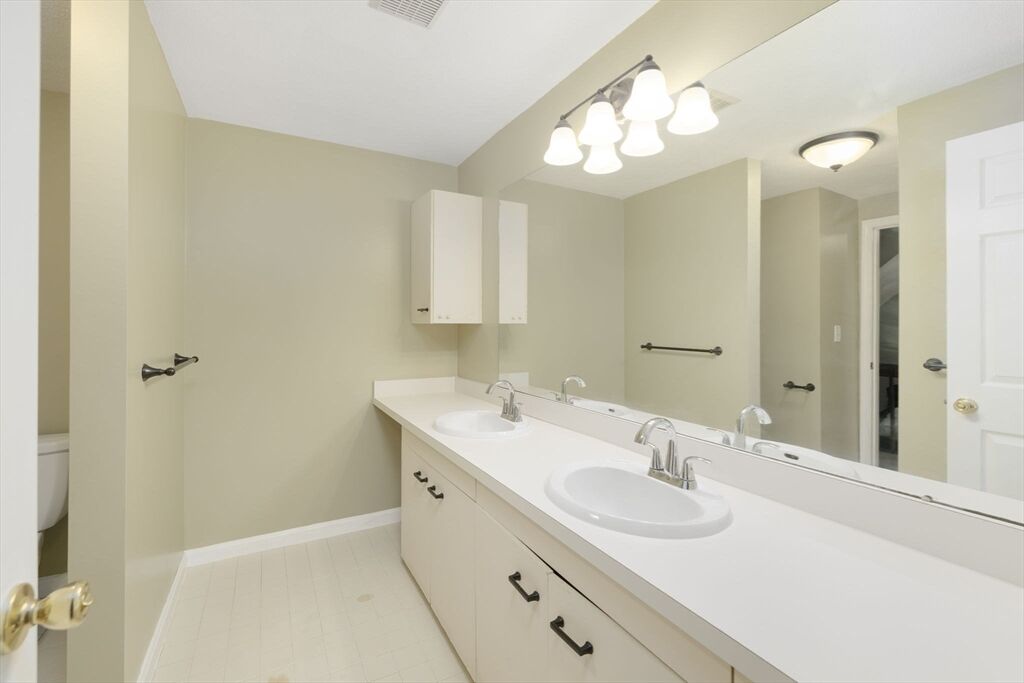 Property Photo:  6 Deer Path 3  MA 01754 