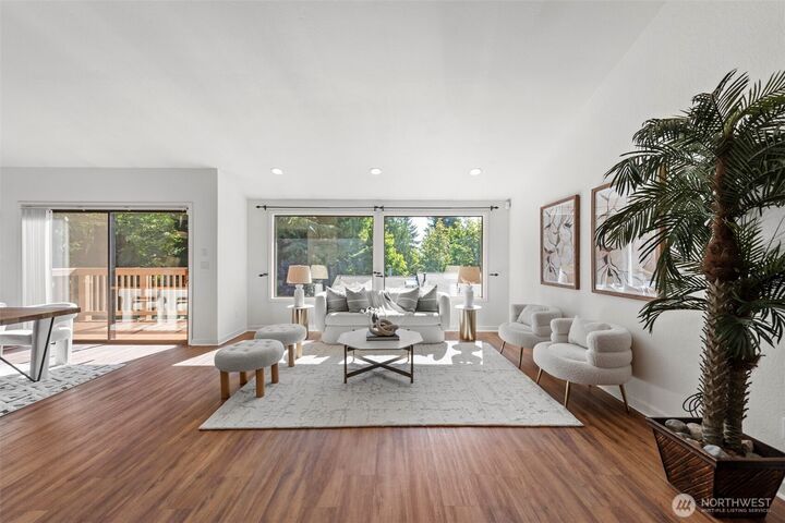 Property Photo:  3401  161st Place SE 63  WA 98008 