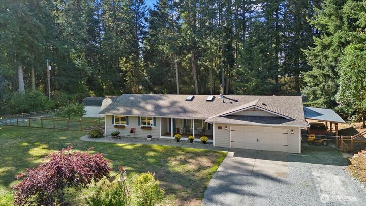 897  James Way  Camano Island WA 98282 photo