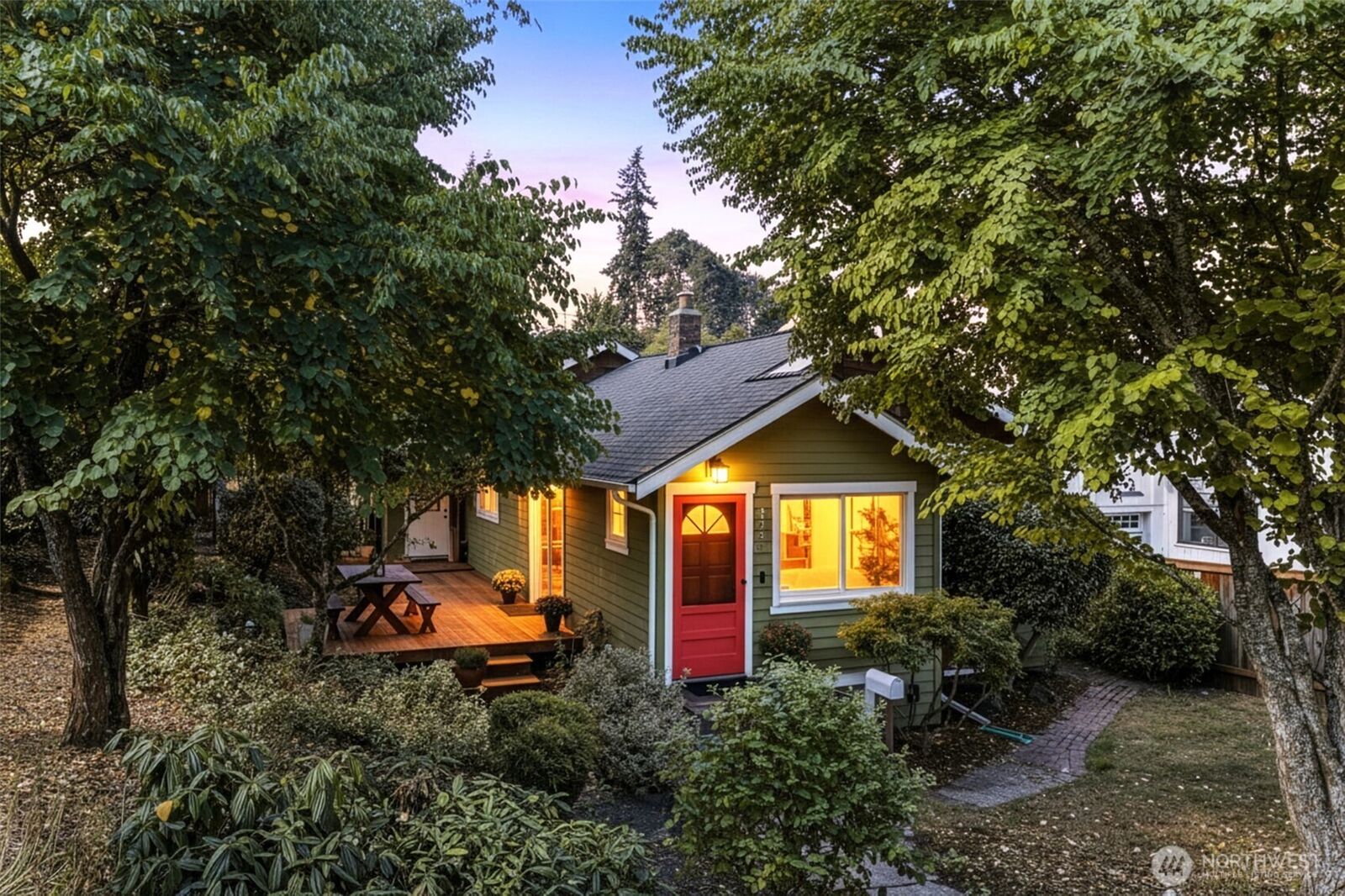 Property Photo: 3259 47th Avenue SW WA 98116
