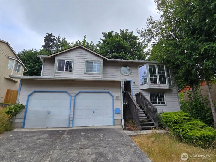 9507 NE 28th Street  Lake Stevens WA 98258 photo
