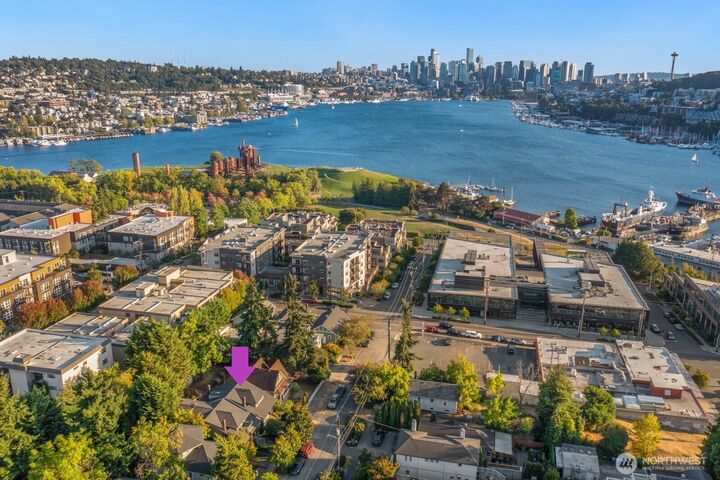 Property Photo: 3418 Densmore Avenue N WA 98103