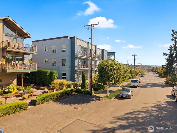 Property Photo: 22226 6th Avenue S 201 WA 98198