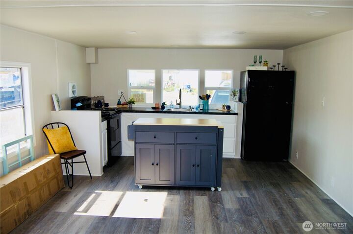 1320 N Oak Harbor Street 162  Oak Harbor WA 98277 photo