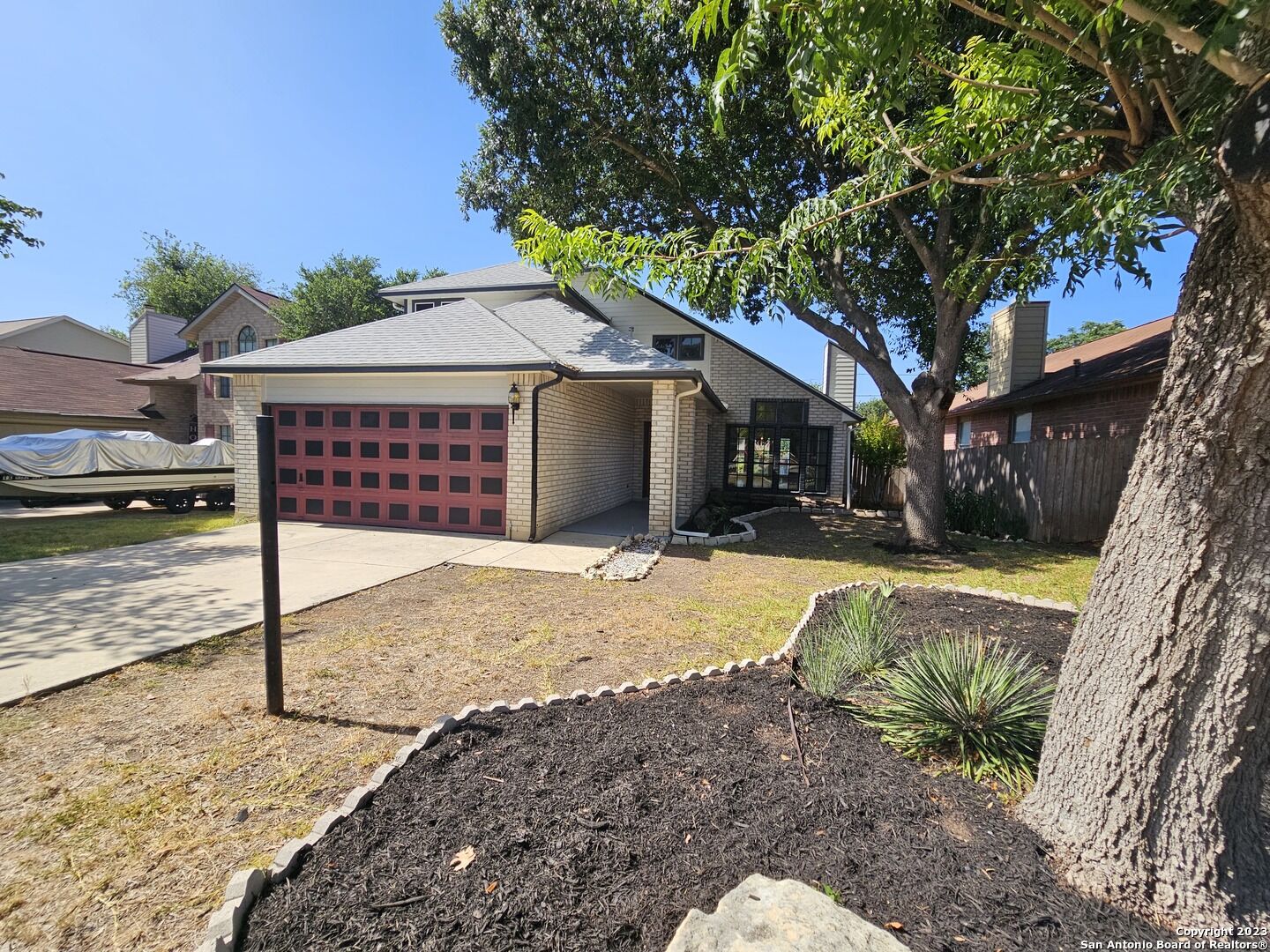 Property Photo: 6426 Lochglen TX 78240