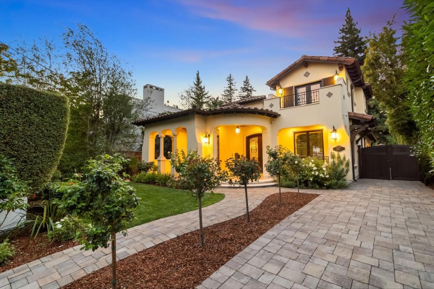 Property Photo: 627 Tennyson Avenue CA 94301