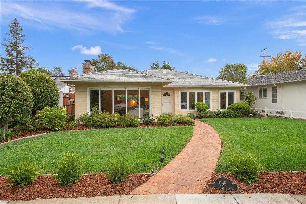 Property Photo:  599 University Avenue  CA 94022 